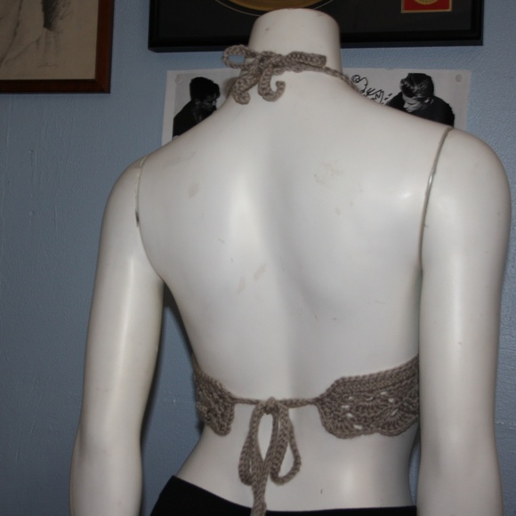 Crocheted Halter Crop Top festival top - Picture 5 of 6